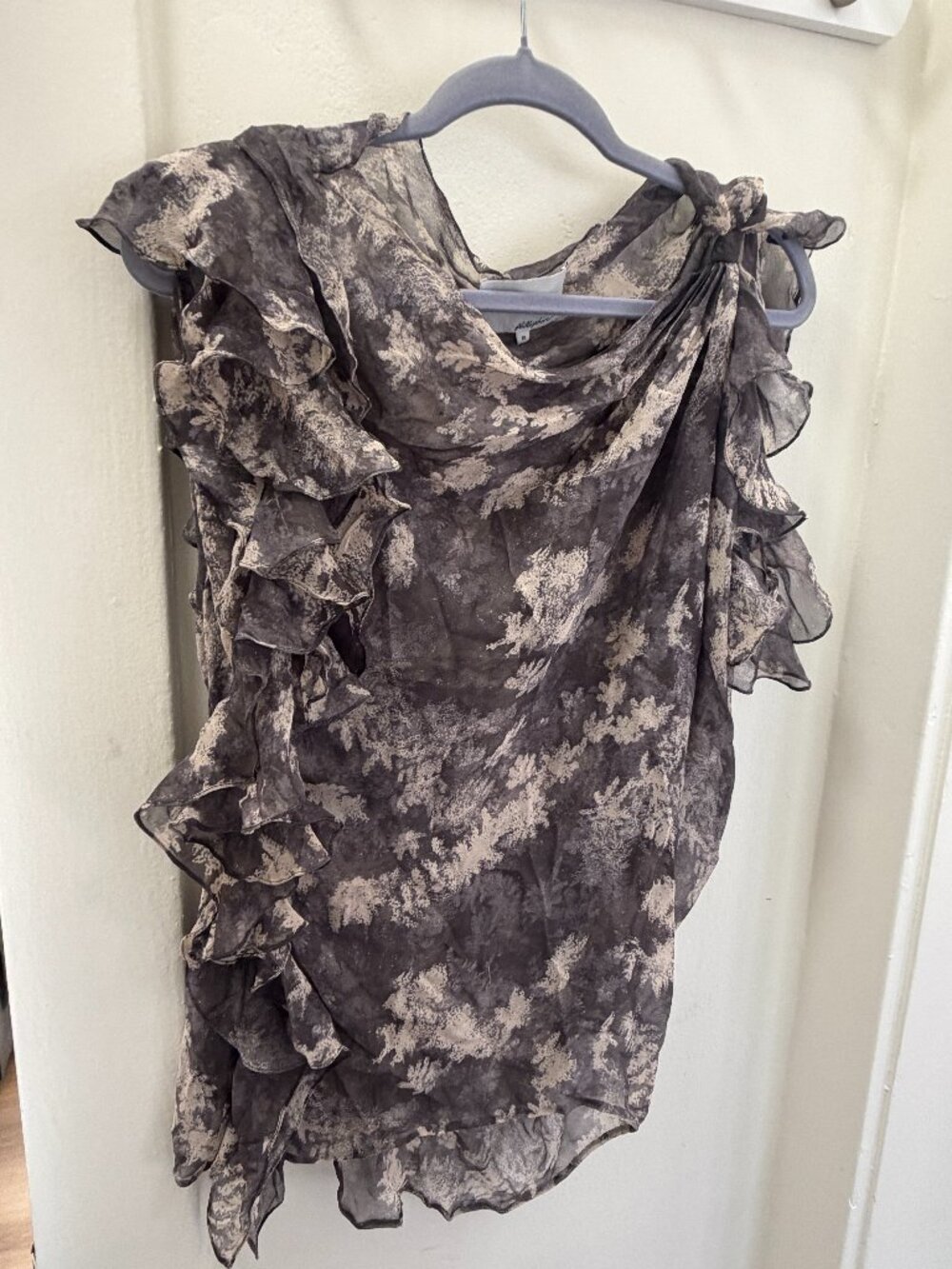 3.1 Phillip Lim 100% Silk Abstract Gray Ruffled Butterfly Asymmetrical Blouse - Picture 1 of 9